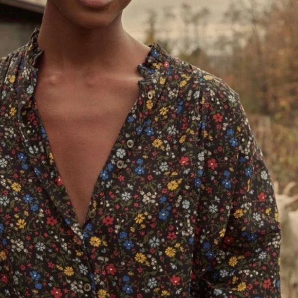 Doen Rose Top in Dusk Lily of the Valley Floral - Picture 3 of 11